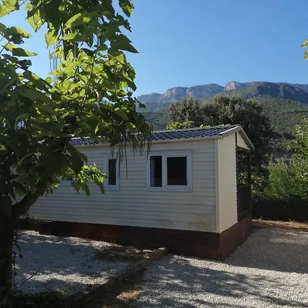 Nou Camping Montsec Campeggio *